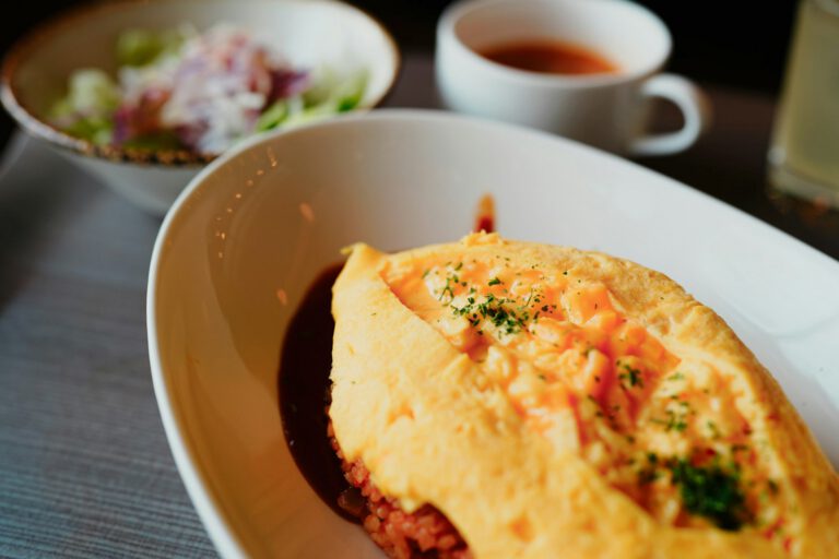 洋食 こはく亭