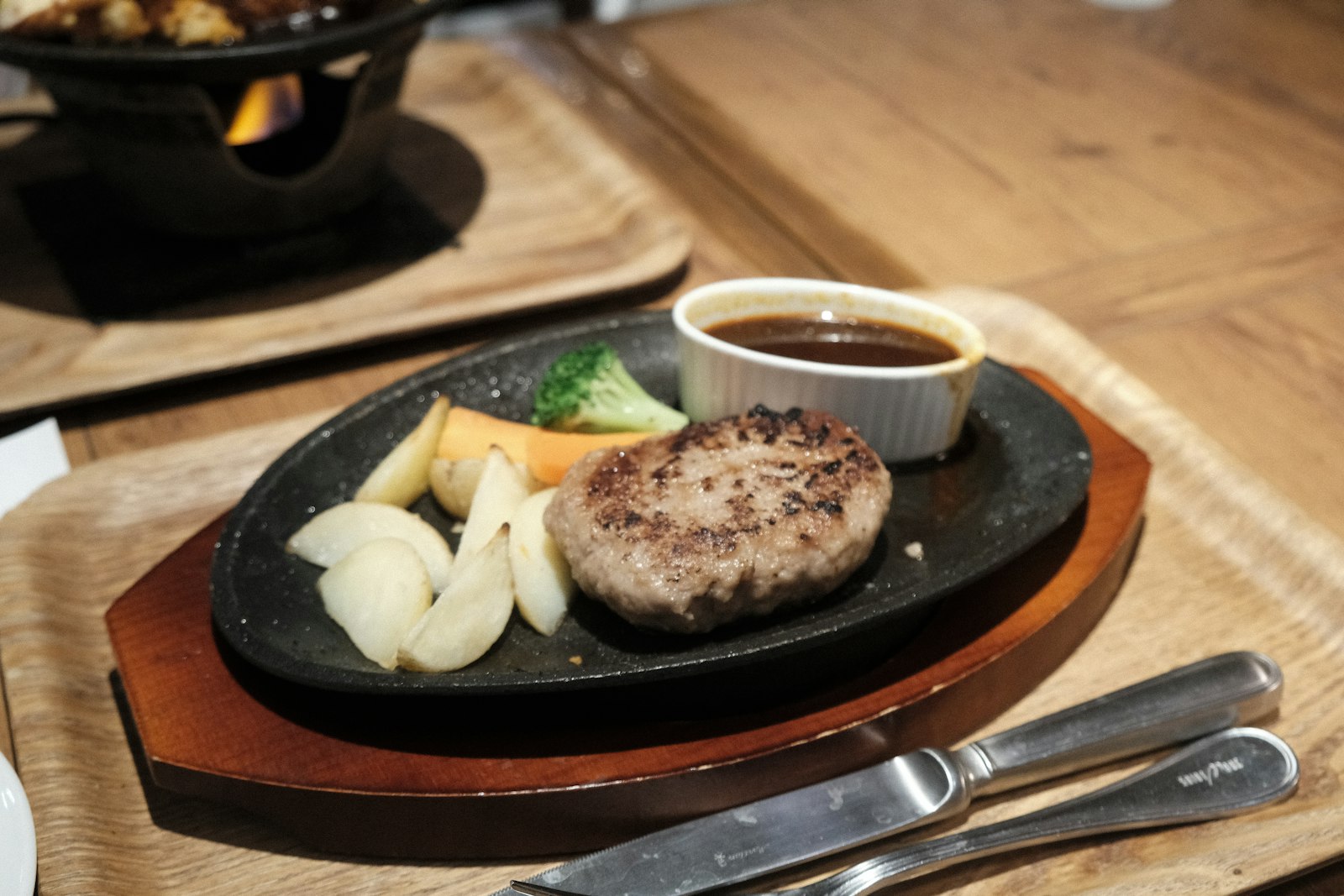 洋食 こはく亭